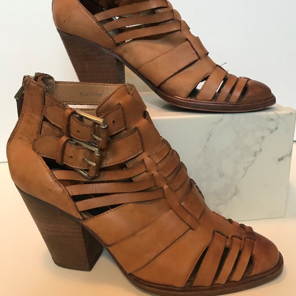 DOLCE VITA FREE PEOPLE TAN LEATHER WOVEN BOOTIES SIZE 6M
